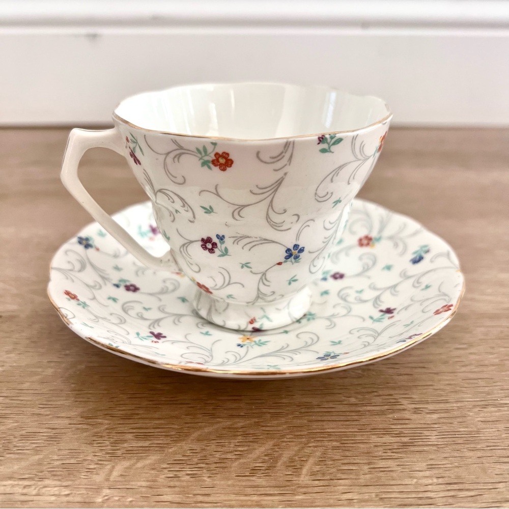 Radfords TeaCup Cup & Saucer Multicolor‎ Flowers Bone China England Vintage